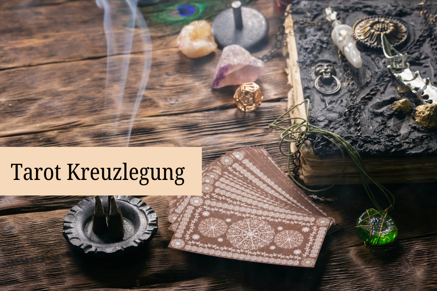Kreuzlegung Tarot online ziehen